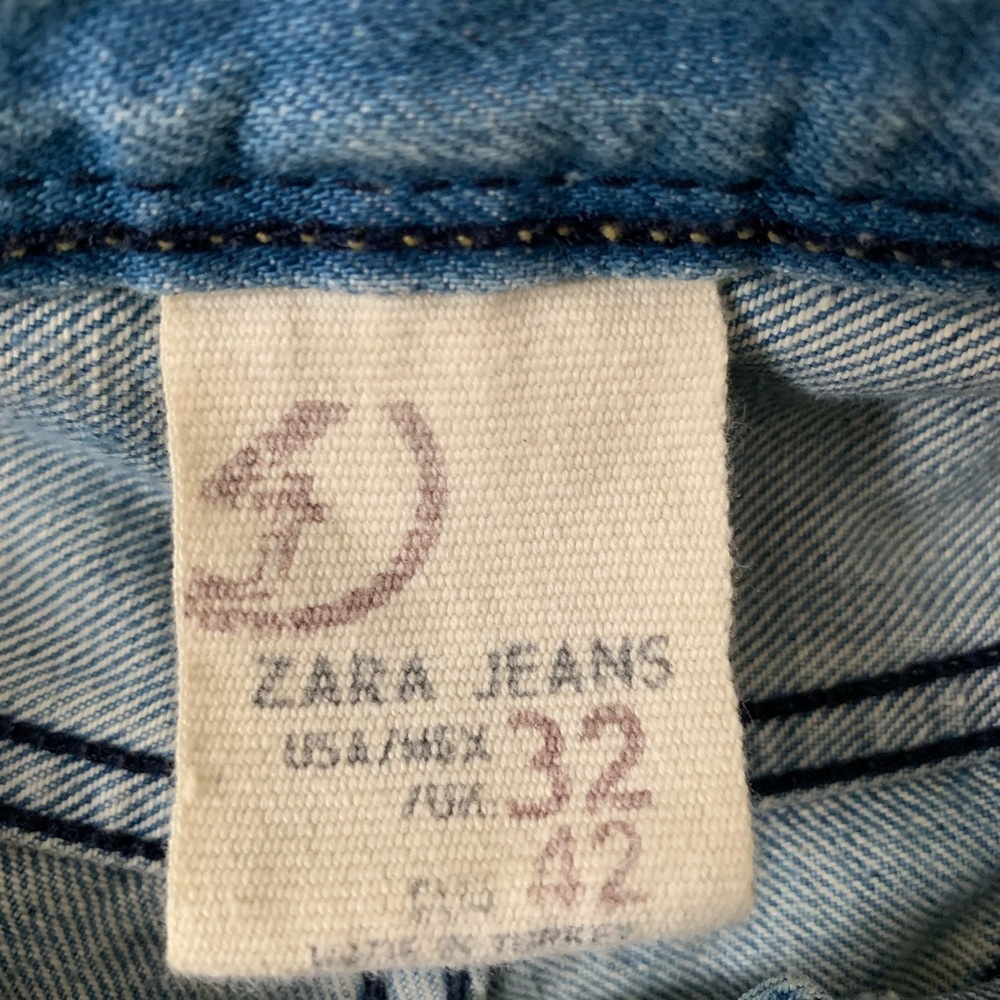 Zara Boot Fit Distressed - Picture 2 of 3